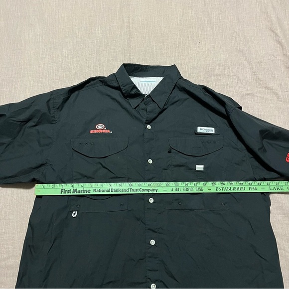 University Georgia Bulldogs Columbia PFG Black Button Down Size XL Football UGA - Picture 7 of 8